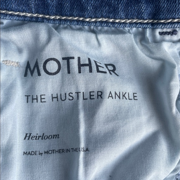 Mother ‘The Hustler’ High Rise Flare Leg Ankle Jeans - Picture 15 of 15